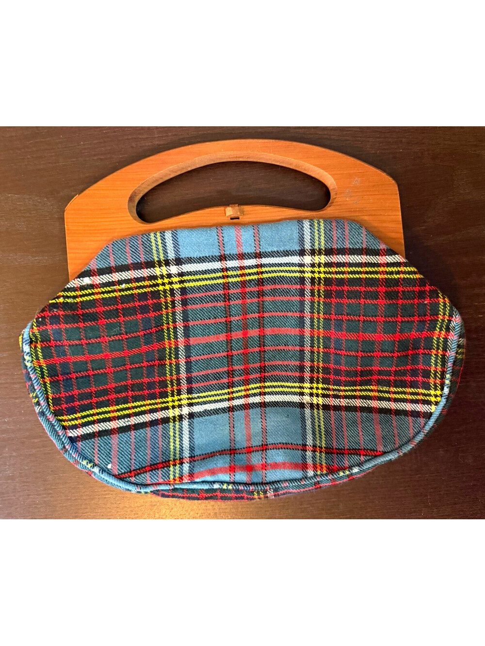 Vintage Bermuda Cedar Handle Bag Plaid Oval Top Handle Bag, Hinge Closure Lined